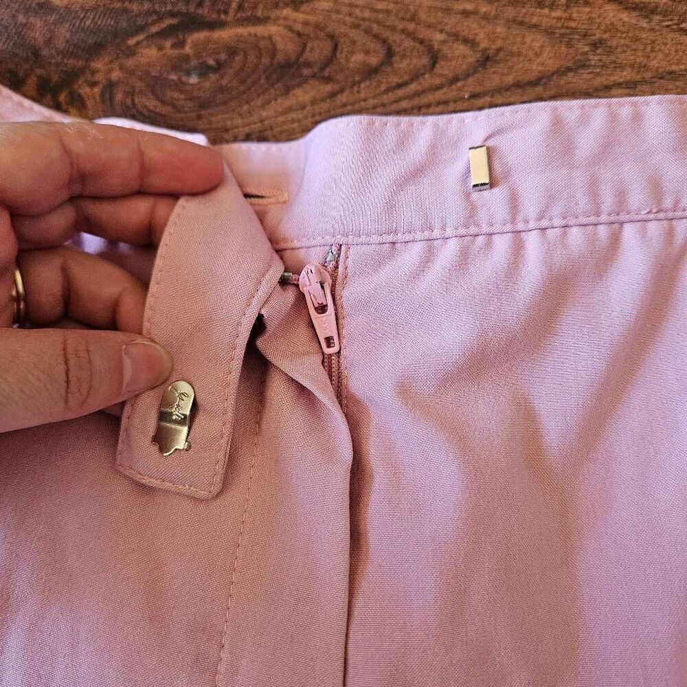 Tail Golf Shorts - Picture 2 of 8